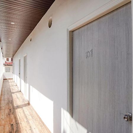Fabhotel Siddhi Váránaszi Kültér fotó