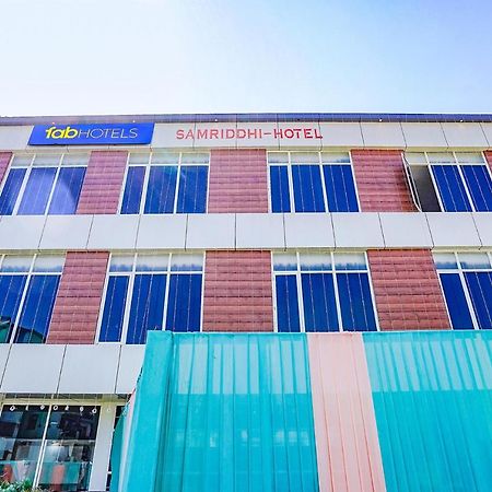 Fabhotel Siddhi Váránaszi Kültér fotó