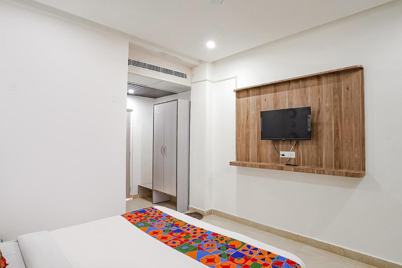 Fabhotel Siddhi Váránaszi Kültér fotó