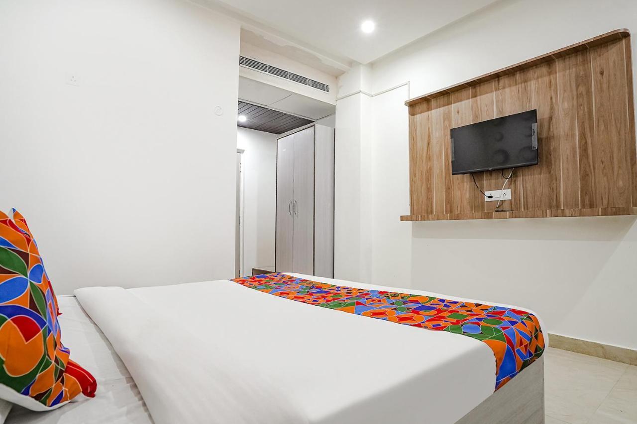 Fabhotel Siddhi Váránaszi Kültér fotó